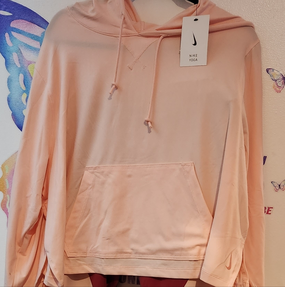 NWT NIKE SET LEGGINGS AND SWEATER